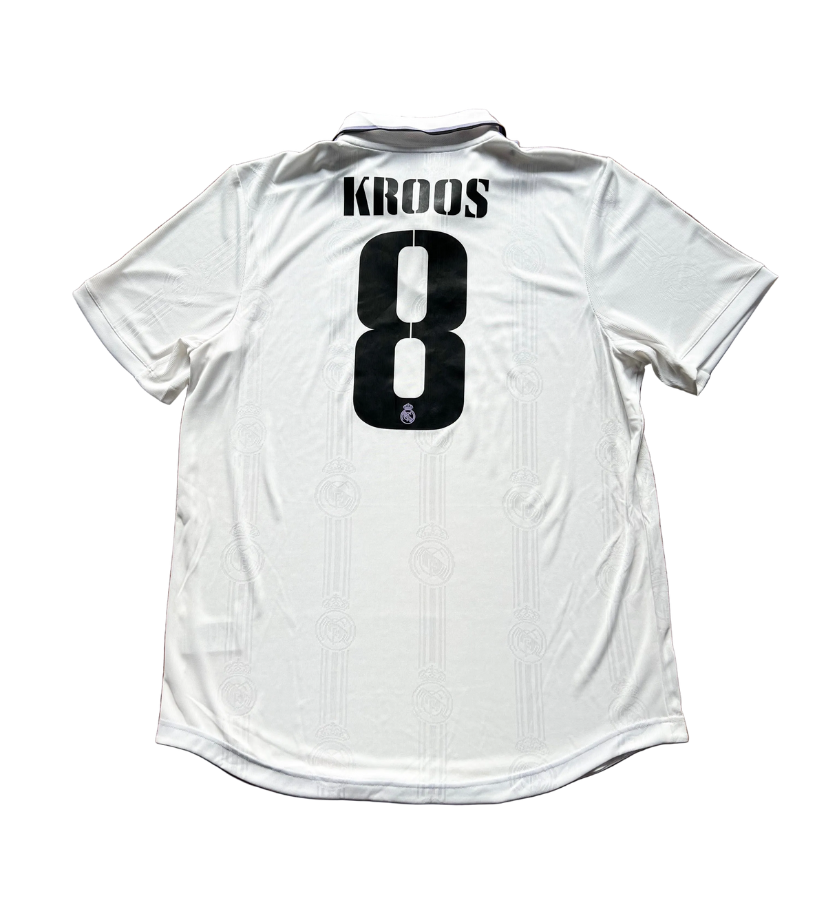 Real Madrid 2022/23 Home Authentic – Toni Kroos 8 nameset