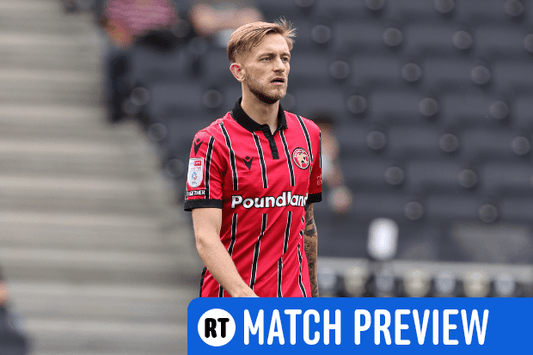 Skandal w Swindon: Ian Holloway wybucha gniewem po ataku krzesłem Box2Box - Sklep z koszulkami piłkarskimi z całego świata